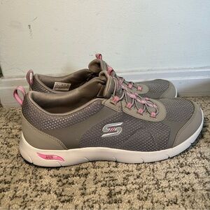 Sketchers Air-Cooled ArchFit Gray & Pink Slip-On Sneakers Size 10
